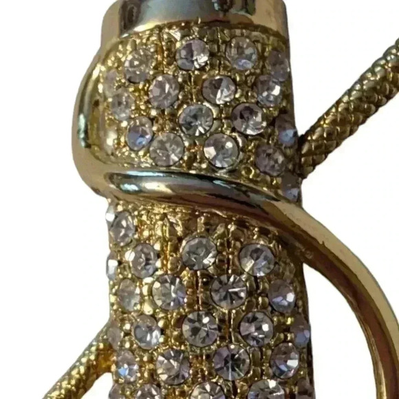 Golf Bag Rhinestone Brooch | Vintage Golfing Sweater Pin | 1980s Gold Tone Metal - Picture 2 of 7